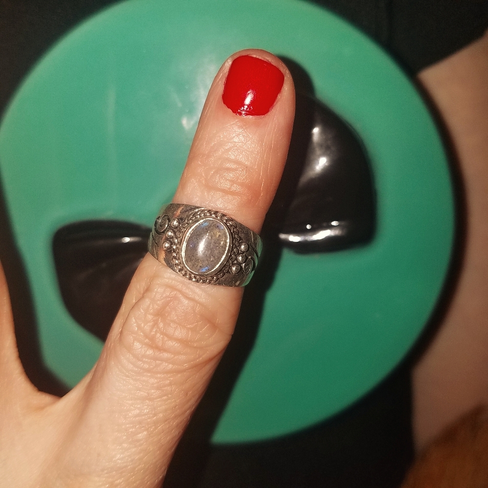 Solid Sterling Labradorite Ring. Size 5. - image 1